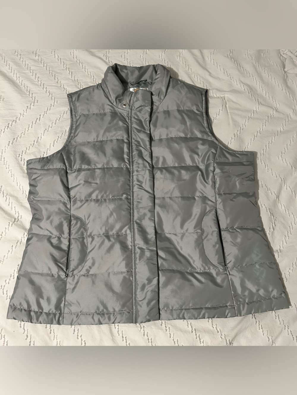 Talbots Women’s Quilted Puffer Vest Down Insulated Zip Pockets Gray L Petites